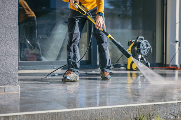 Best Commercial Building Pressure Washing  in Blue Earth, MN
