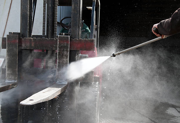 Best Commercial Building Pressure Washing  in Blue Earth, MN